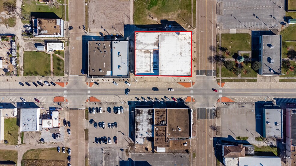 More Photos Of 502-514 6th St N, Texas City General Retail For Sale