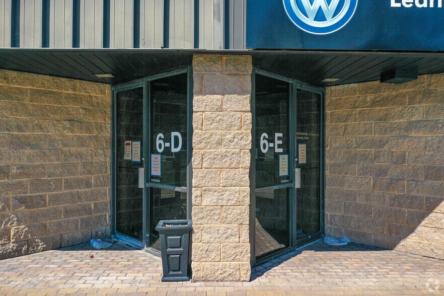 More Photos Of 6 Pearl Ct, Allendale Warehouse For Lease