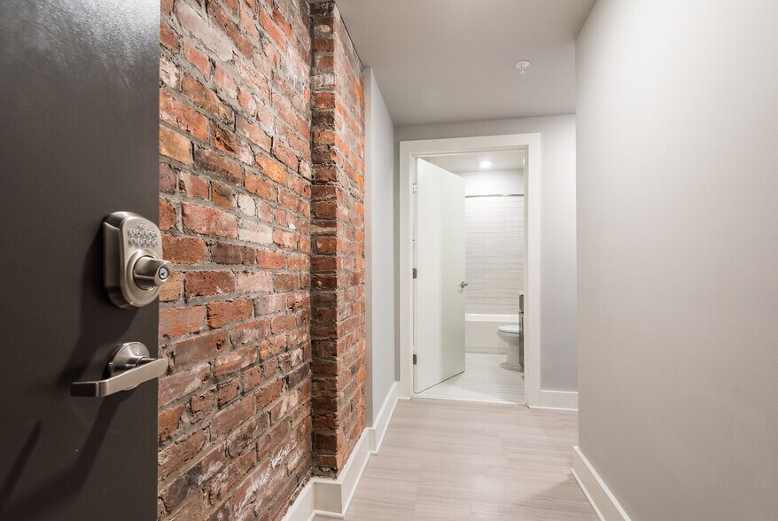 More Photos Of 421 E Franklin St, Richmond Apartments For Sale