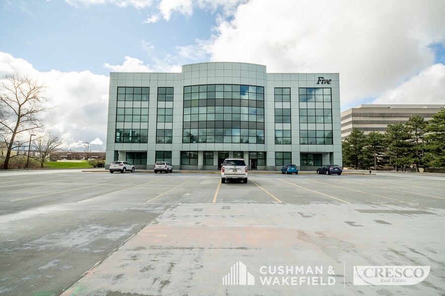 More Photos Of 23250 Chagrin Blvd, Beachwood Office For Lease