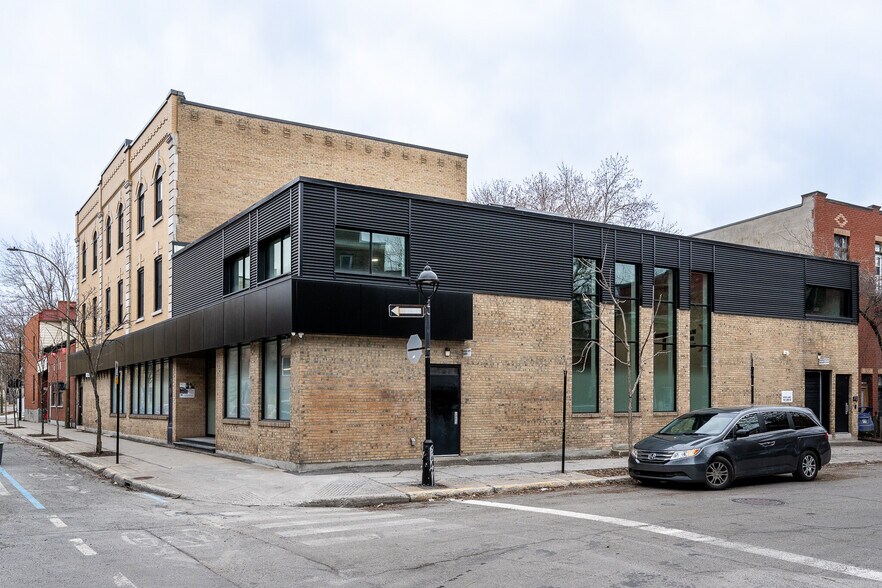 More Photos Of 3955 Rue Saint-Jacques, Montréal Storefront For Lease