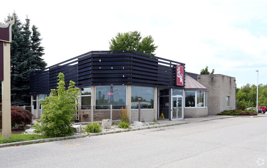 Primary Photo Of 383 Woodlawn Rd W, Guelph Restaurant For Sale