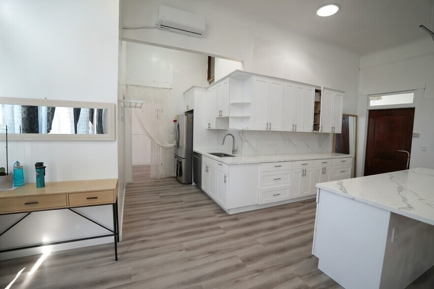 More Photos Of 496 6th St, Montara Office Residential For Sale