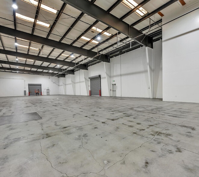 More Photos Of 1851 Airway Dr, Hollister Industrial For Lease