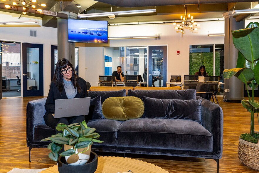 More Photos Of 606 Liberty Ave, Pittsburgh Coworking Space