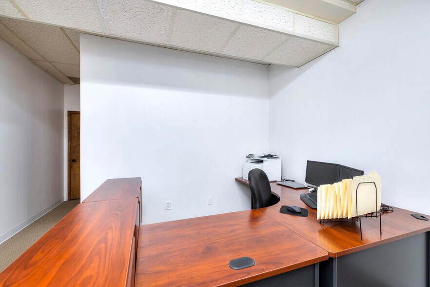 More Photos Of 410 W Liberty St, Sumter Office Residential For Sale