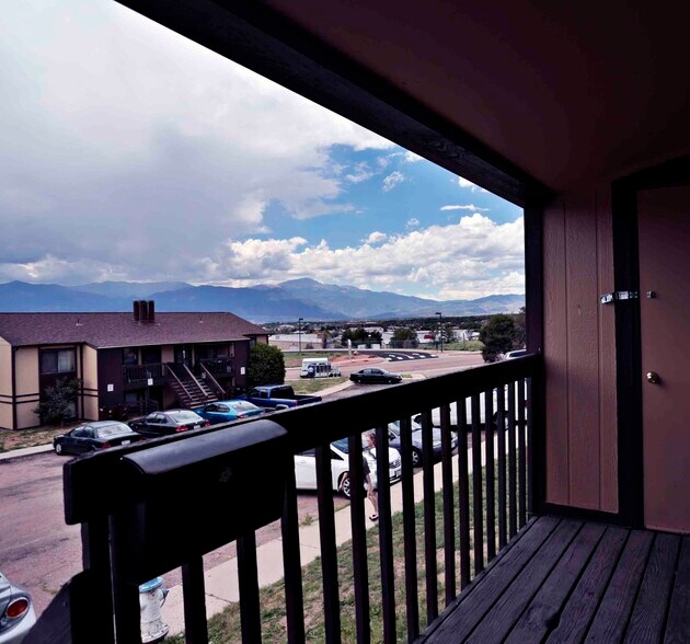 More Photos Of 935 Hathaway Dr, Colorado Springs Apartments For Sale
