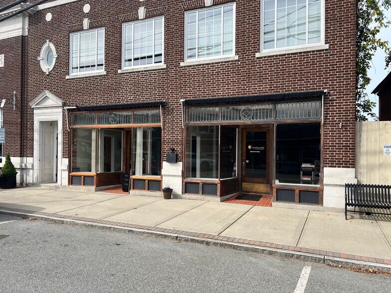 More Photos Of 1 W Main St, Clinton Storefront Retail Office For Lease