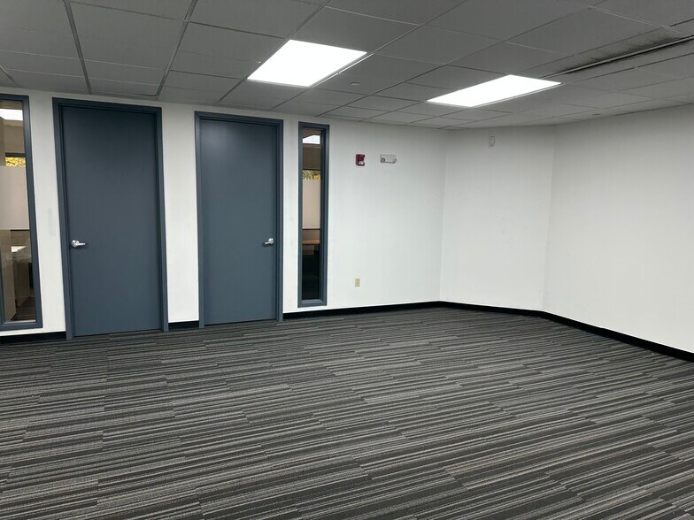 More Photos Of 4390 Route 1 N, Princeton Office For Lease