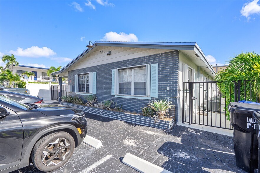 More Photos Of 4204 Ocean Dr, Lauderdale By The Sea Apartments For Sale