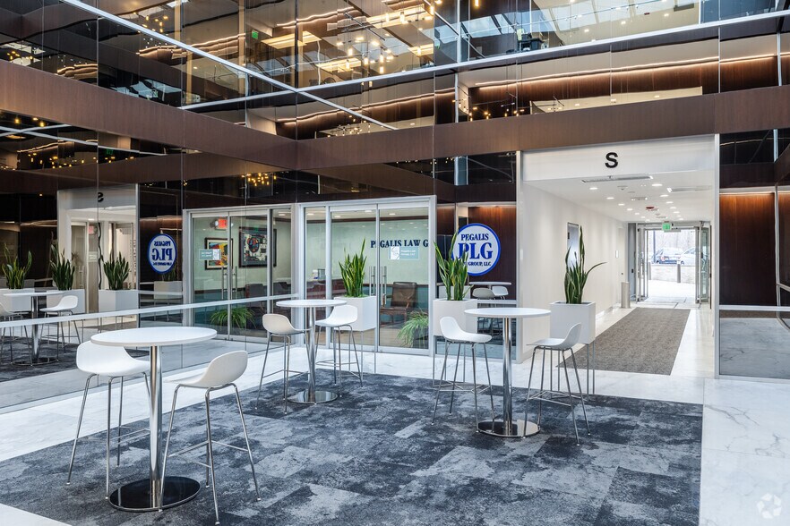 More Photos Of 3333 New Hyde Park Rd, New Hyde Park Unknown For Lease