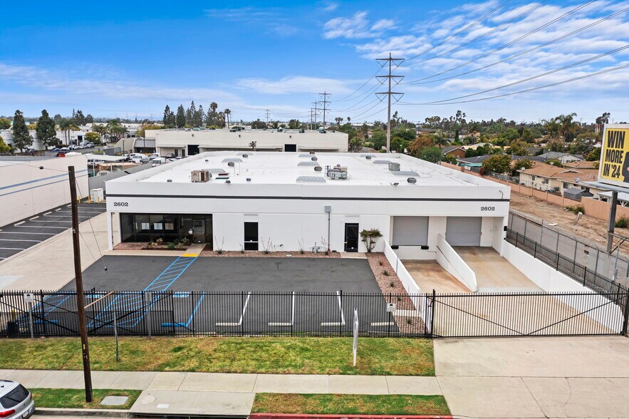More Photos Of 2602 Halladay St, Santa Ana Warehouse For Sale