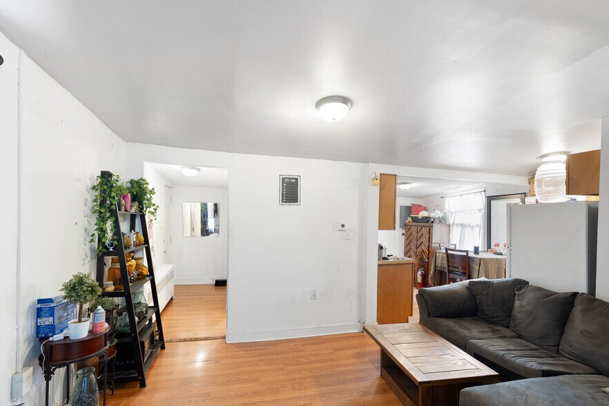 More Photos Of 125 W State St, Kennett Square Apartments For Sale