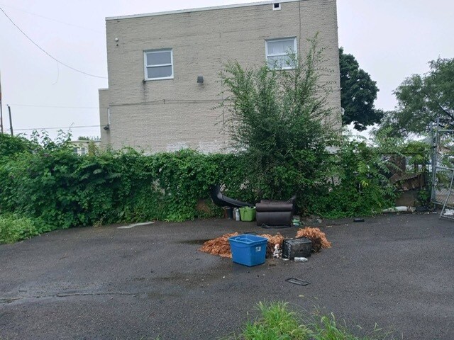 More Photos Of 100-102 W Gale St, Philadelphia Flex For Lease