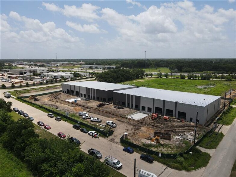 More Photos Of 14213 Old Chocolate Bayou Rd, Houston Unknown For Lease