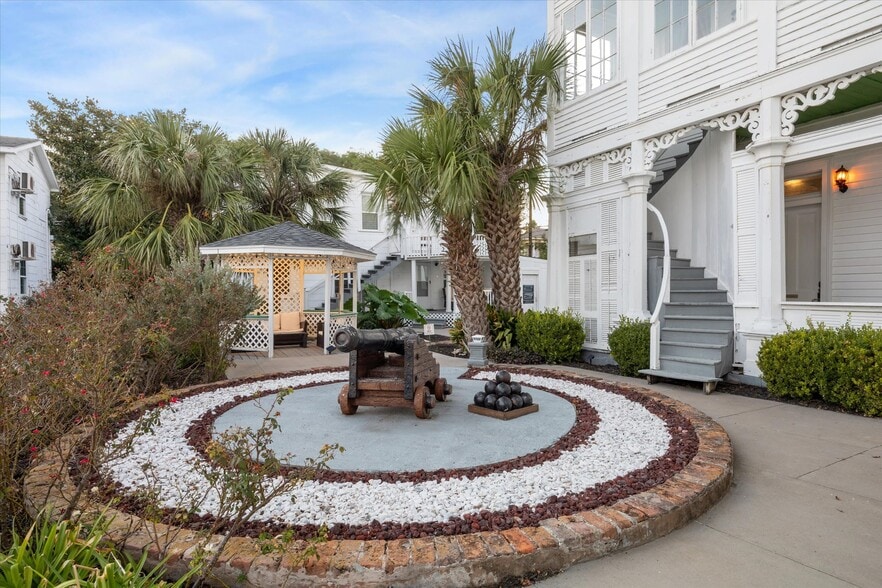 More Photos Of 1502 Market St, Galveston Hospitality For Sale