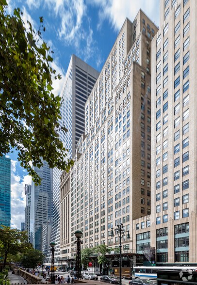 More Photos Of 11 W 42nd St, New York Office For Lease