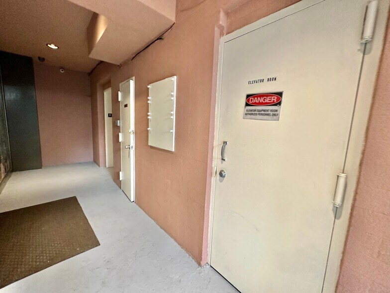 More Photos Of 14930-14936 Northern Blvd, Flushing Office For Sale