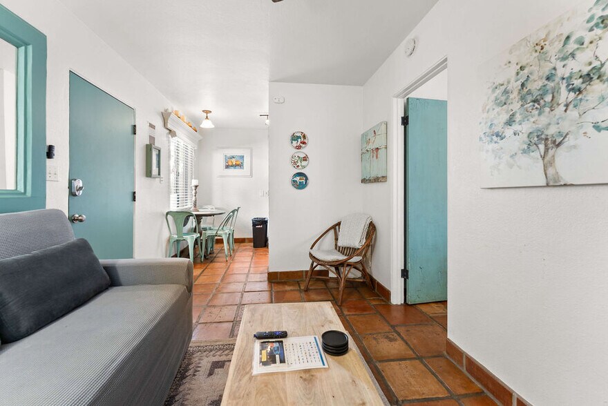 More Photos Of 2282-2284 Congress St, San Diego Apartments For Sale