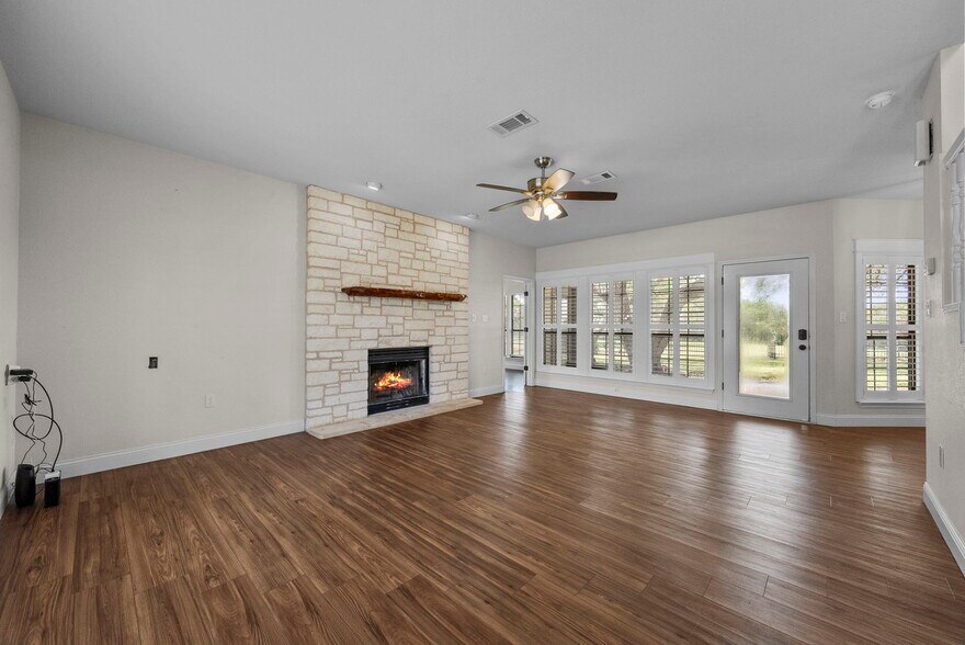 More Photos Of 539 Oak Vista Dr, Burnet Land For Sale