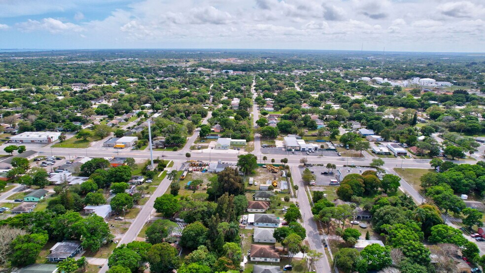 More Photos Of 2108 Orange Ave, Fort Pierce Freestanding For Sale