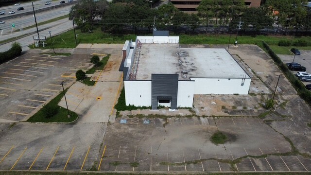 More Photos Of 307 N Sam Houston Pky W, Houston Storefront For Sale
