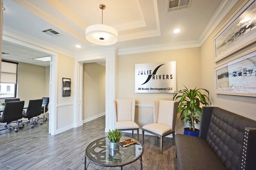 More Photos Of 30625 Kingsland, Brookshire Medical For Sale