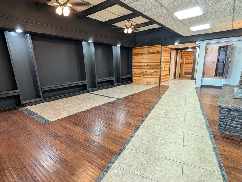 More Photos Of 26-30 W Stephenson St, Freeport General Retail For Sale