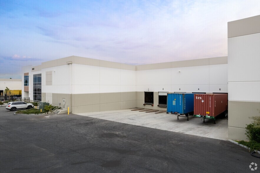 More Photos Of 802 Echelon Ct, City of Industry Warehouse For Lease
