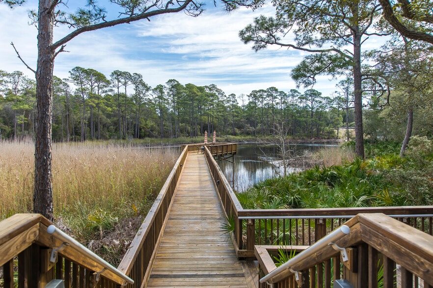More Photos Of 2050 W County Highway 30A, Santa Rosa Beach Loft Creative Space For Sale