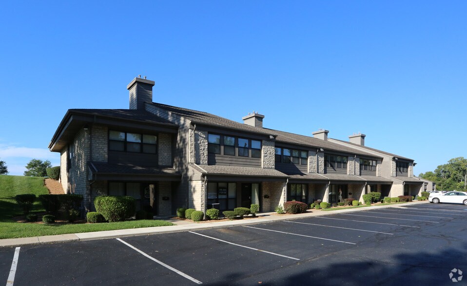 Primary Photo Of 7594-7620 Slate Ridge Blvd, Reynoldsburg Office For Sale