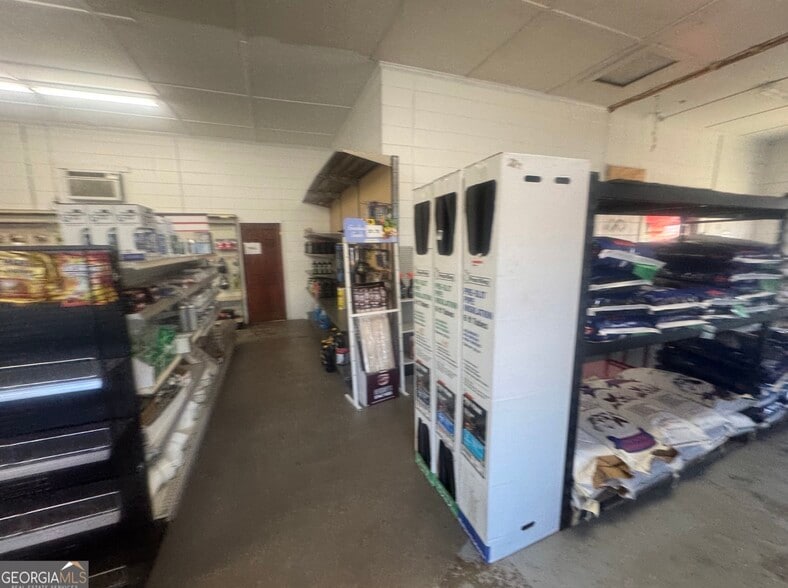 More Photos Of 2886 GA Highway 117, Cadwell General Retail For Sale