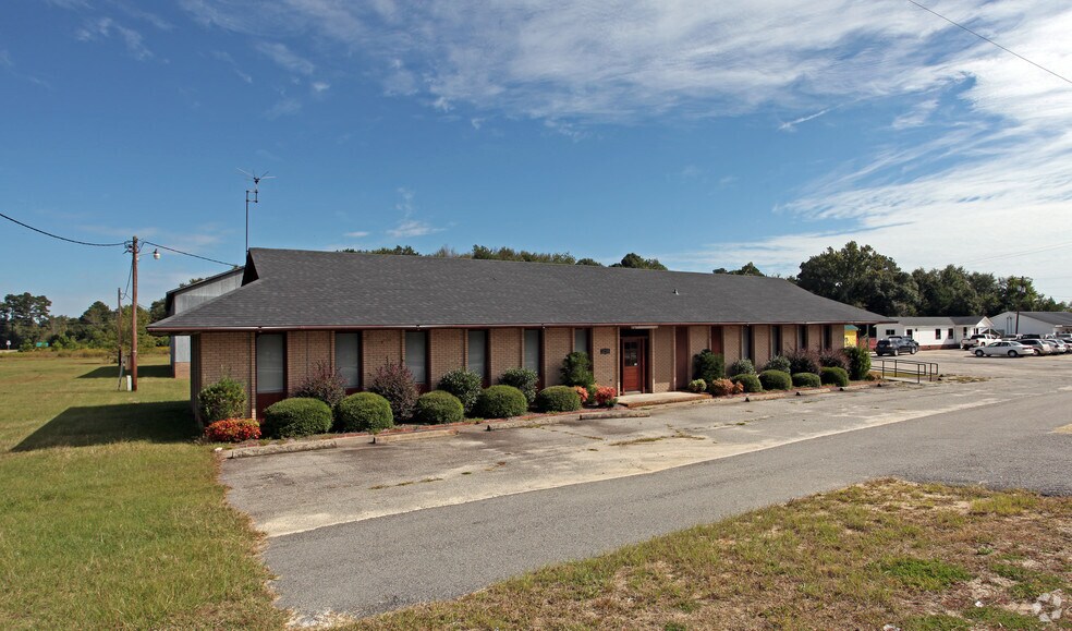 More Photos Of 5239 Turbeville Hwy, Turbeville Office For Sale