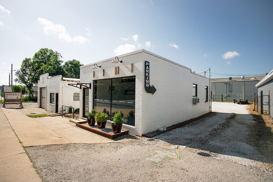 Primary Photo Of 563-565 MLK Jr Blvd, Fayetteville Freestanding For Lease