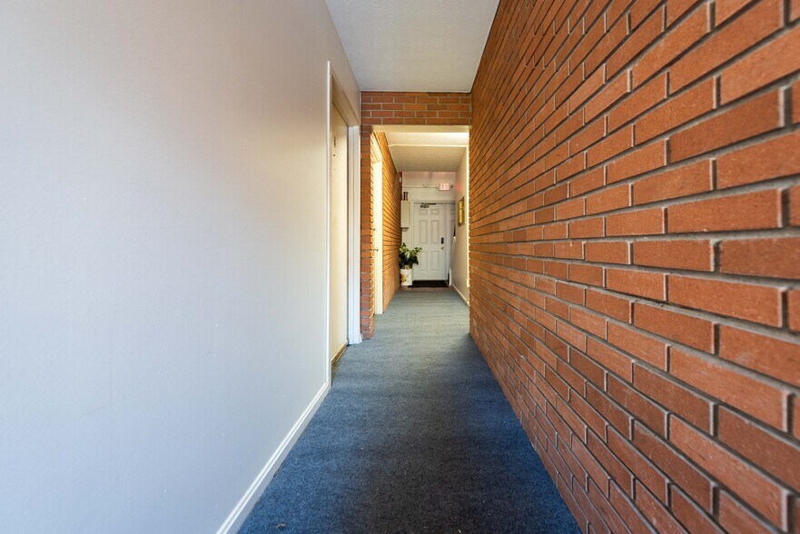 More Photos Of 839 34th St NW, Canton Apartments For Sale