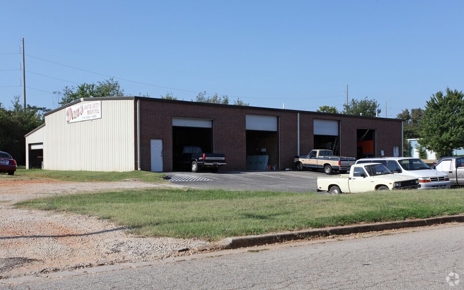 Primary Photo Of 2727 Commerce Pl, McDonough Industrial For Sale