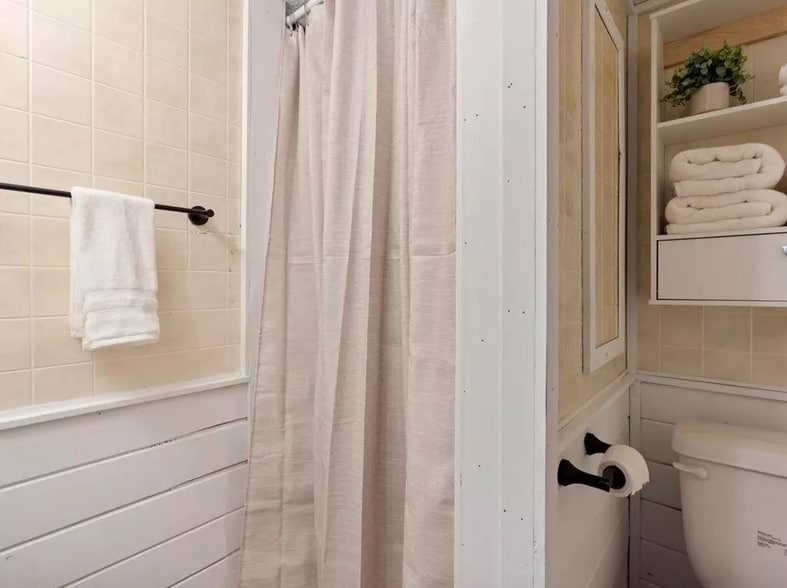 More Photos Of 107 Minnesota Ave E, Walker Apartments For Sale