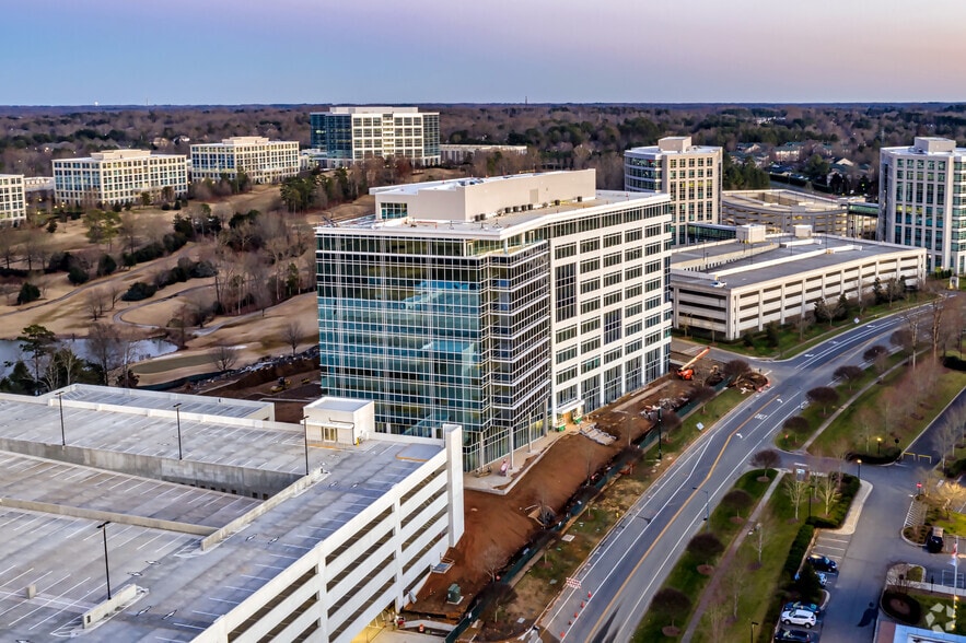 More Photos Of 13146 Ballantyne Corporate Pl, Charlotte Office For Lease
