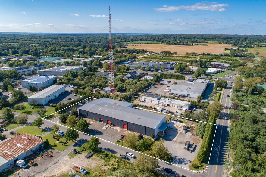 More Photos Of 1 Mariner Dr, Southampton Warehouse For Lease