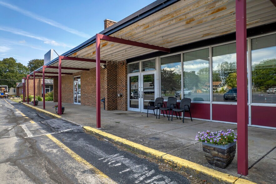 More Photos Of 600-606 Sherrill Rd, Sherrill Storefront For Sale