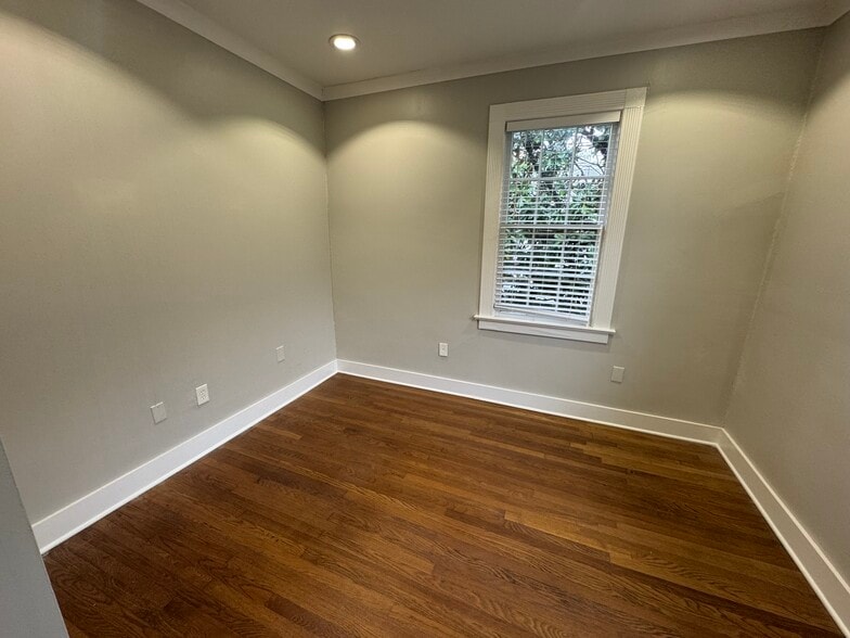 More Photos Of 3304 N State St, Jackson Loft Creative Space For Lease