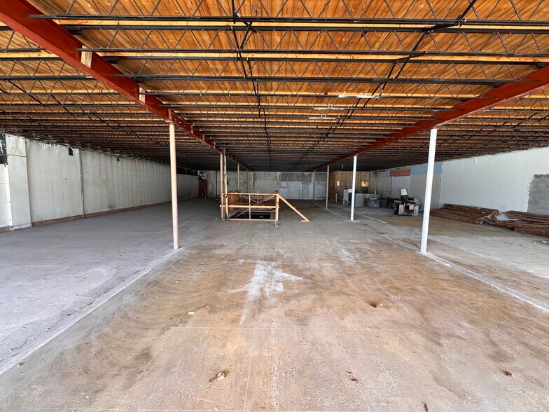 More Photos Of 1231 Montlieu Ave, High Point Warehouse For Sale