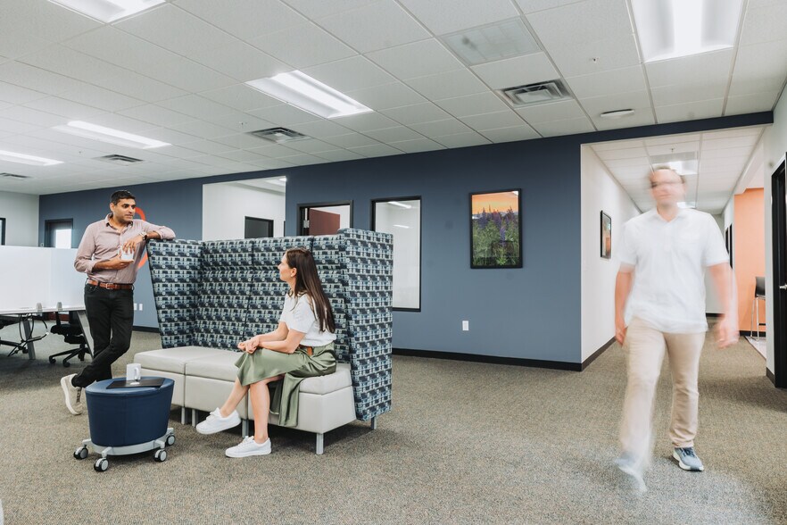 More Photos Of 500 Cummings Ctr, Beverly Office For Sale