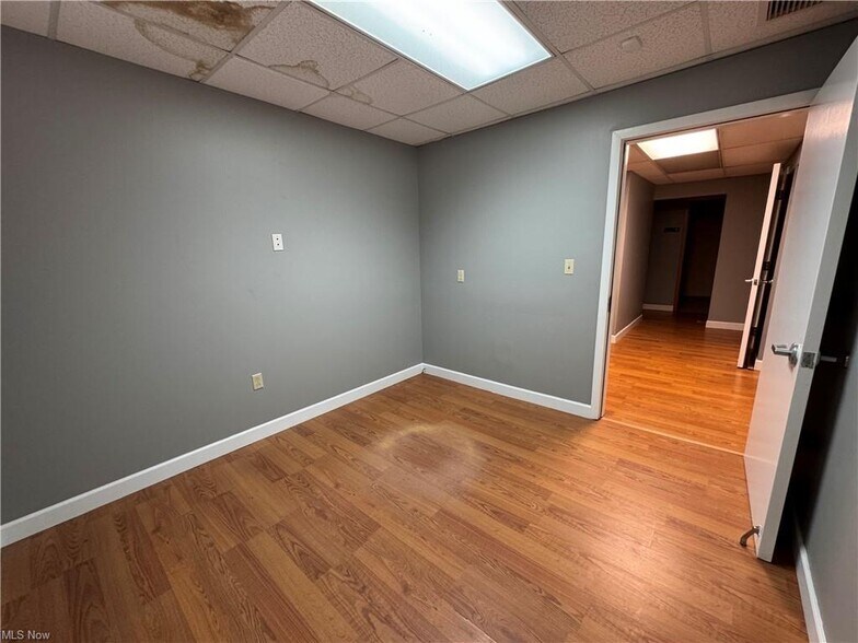 More Photos Of 3870 Central Ave, Shadyside Storefront Retail Residential For Sale