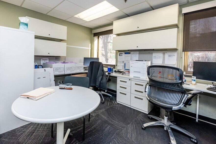 More Photos Of 521 Langley Ave, Saint Joseph Industrial For Sale