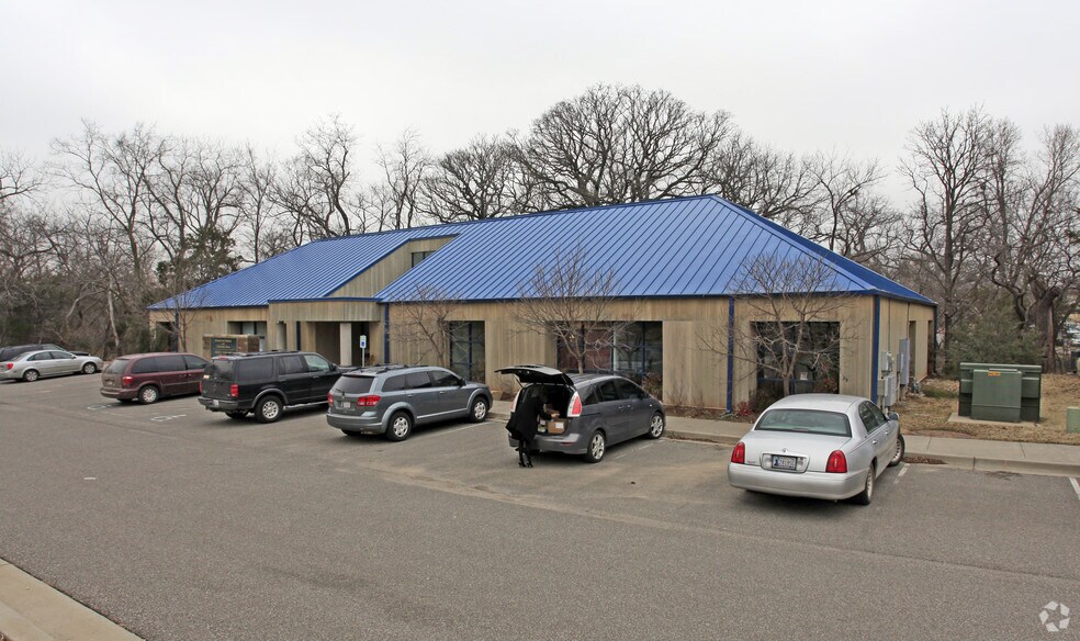More Photos Of 3280 Marshall Ave, Norman Office For Sale