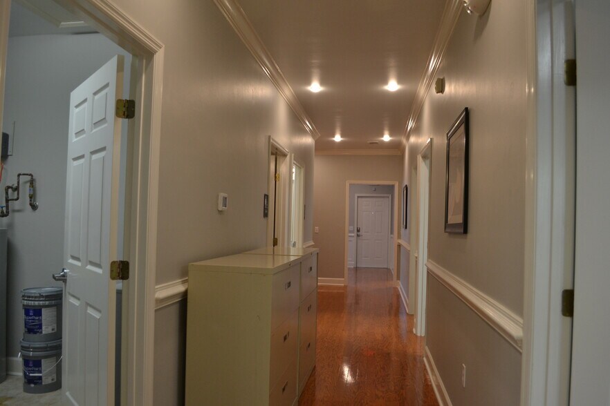 More Photos Of 2418 Mill Creek Ln, Tallahassee Office For Lease
