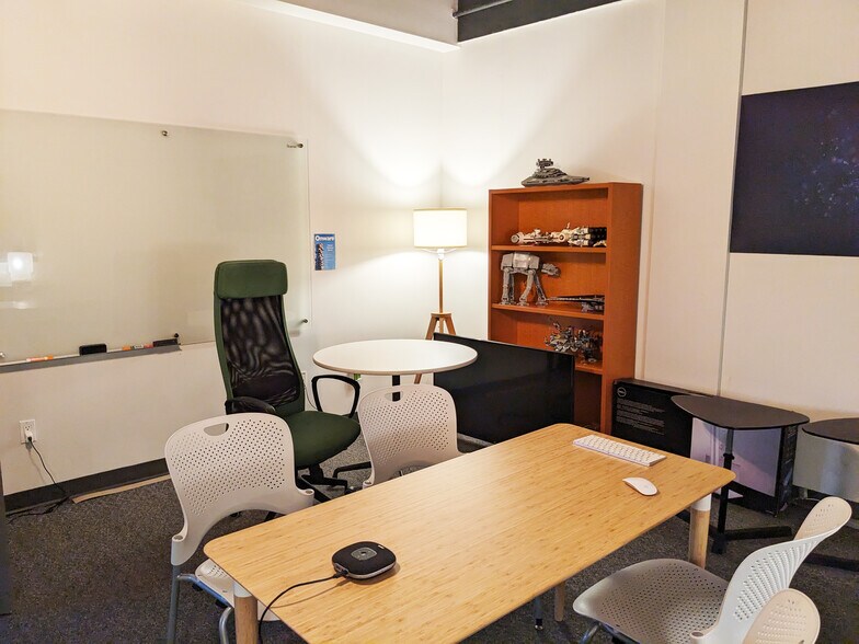 More Photos Of 3204-3224 Parsons Rd NW, Edmonton Medical For Lease