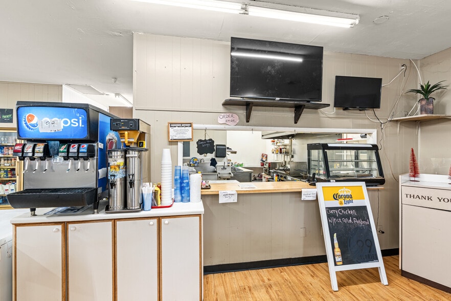 More Photos Of 1110 Buckhead Ridge, Okeechobee General Retail For Sale