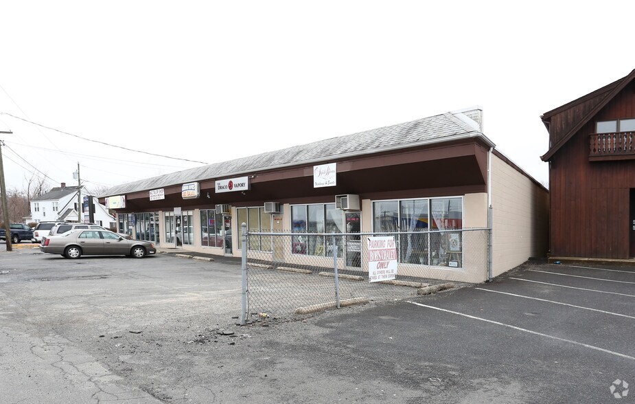 More Photos Of 795-803 King St, Bristol Freestanding For Sale